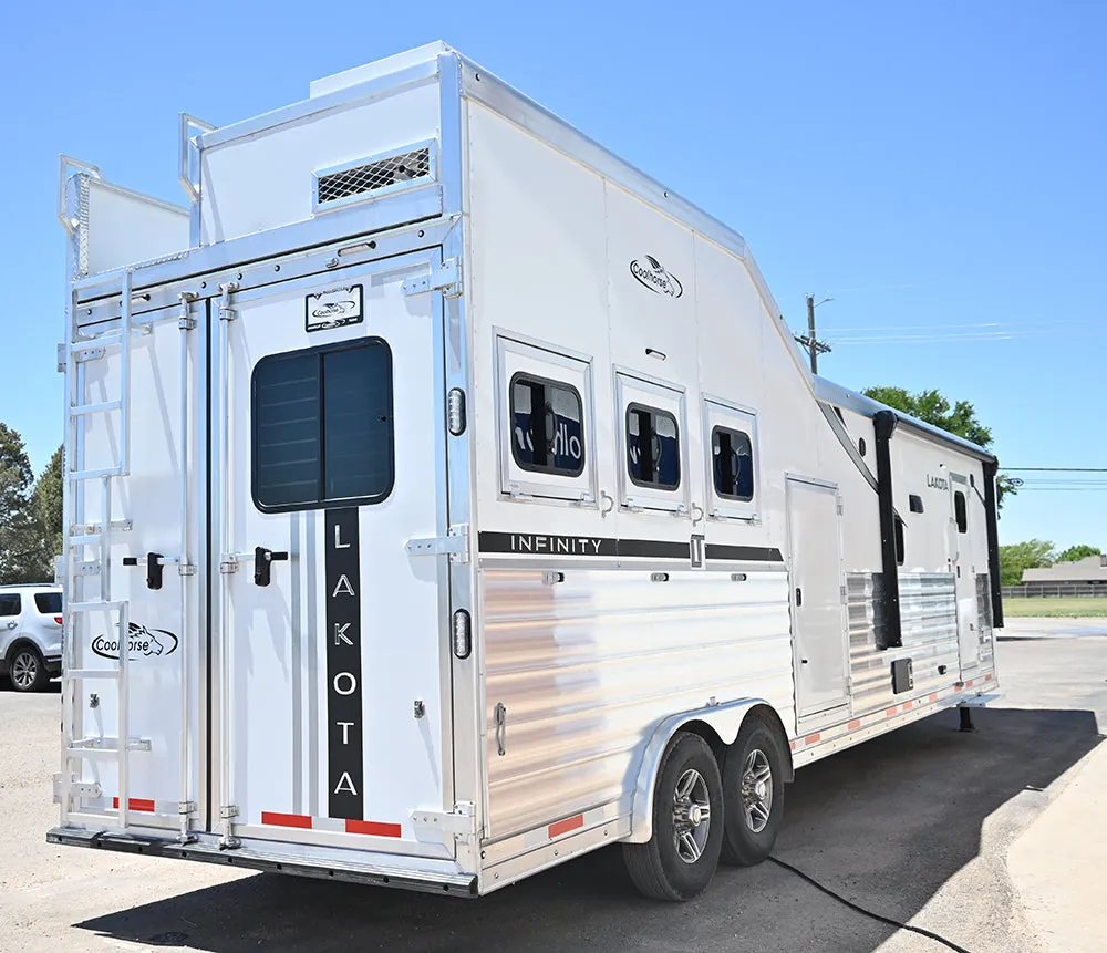 2025 Lakota Infinity 3 Horse 15' Living Quarter Horse Trailer, Slide, Gas Generator