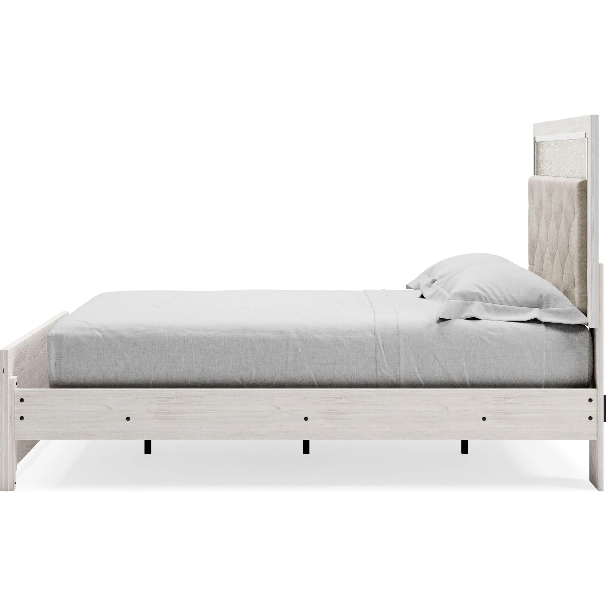 Altyra Queen Platform Bed