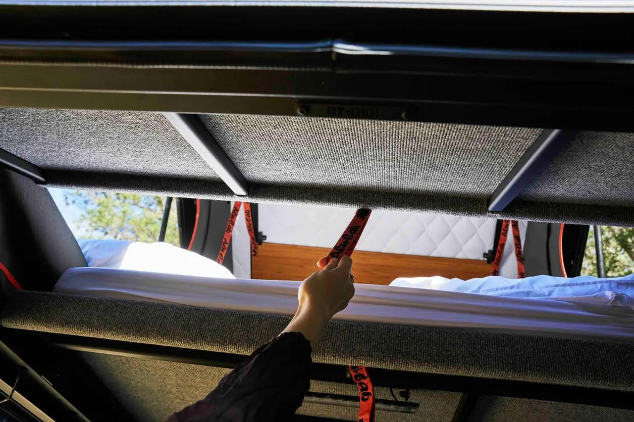 Alu-Cab ModCAP Camper for Mid-Size Trucks 6' Bed