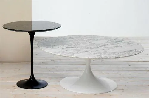 Eero Saarinen Tulip Table - Round Coffee 20 Inch