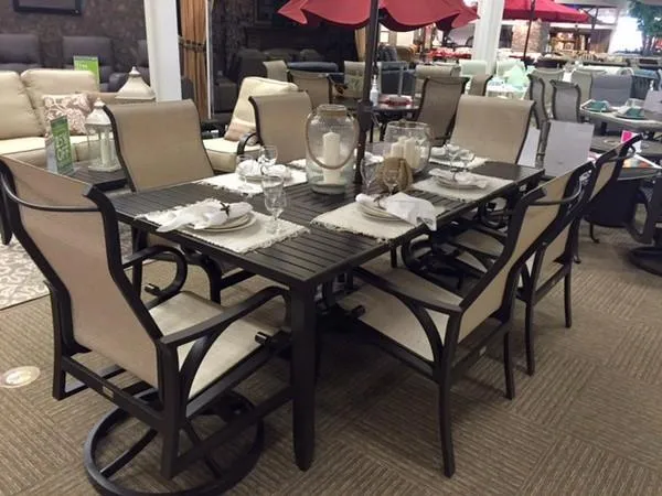 Key Largo Outdoor Dining Set