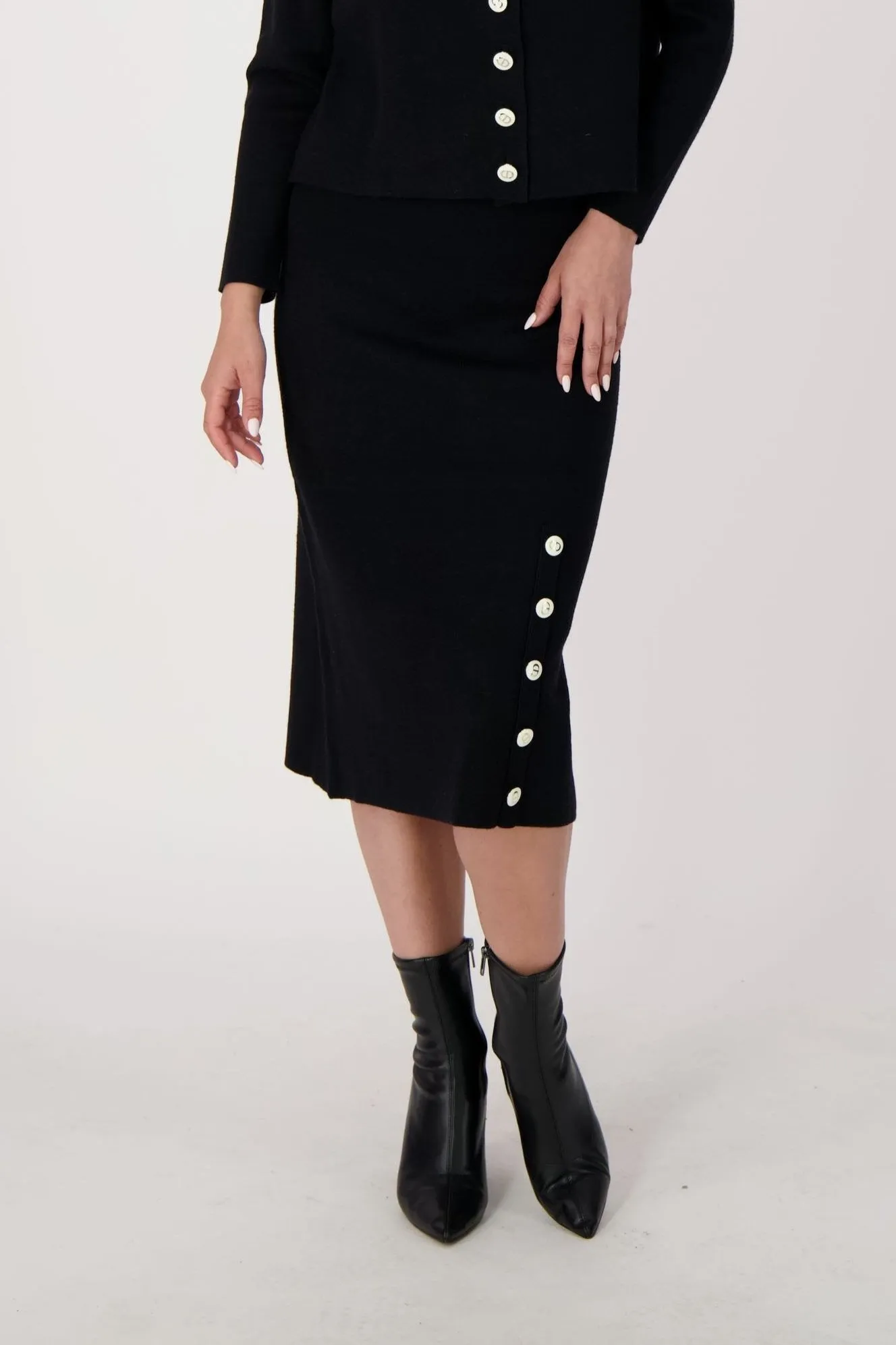 Side Button Knit Skirt