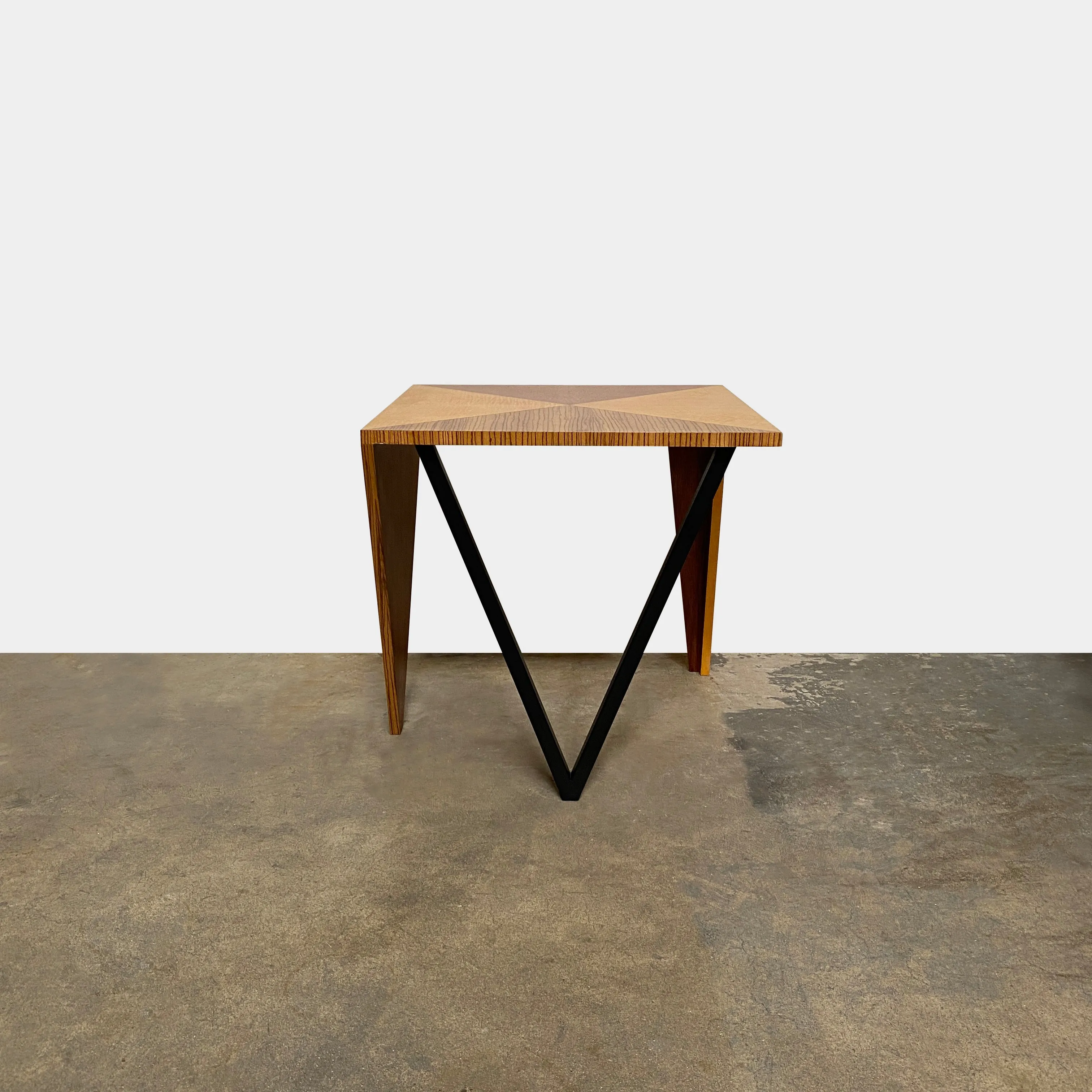 Wood And Metal Side Table With Triangle Theme