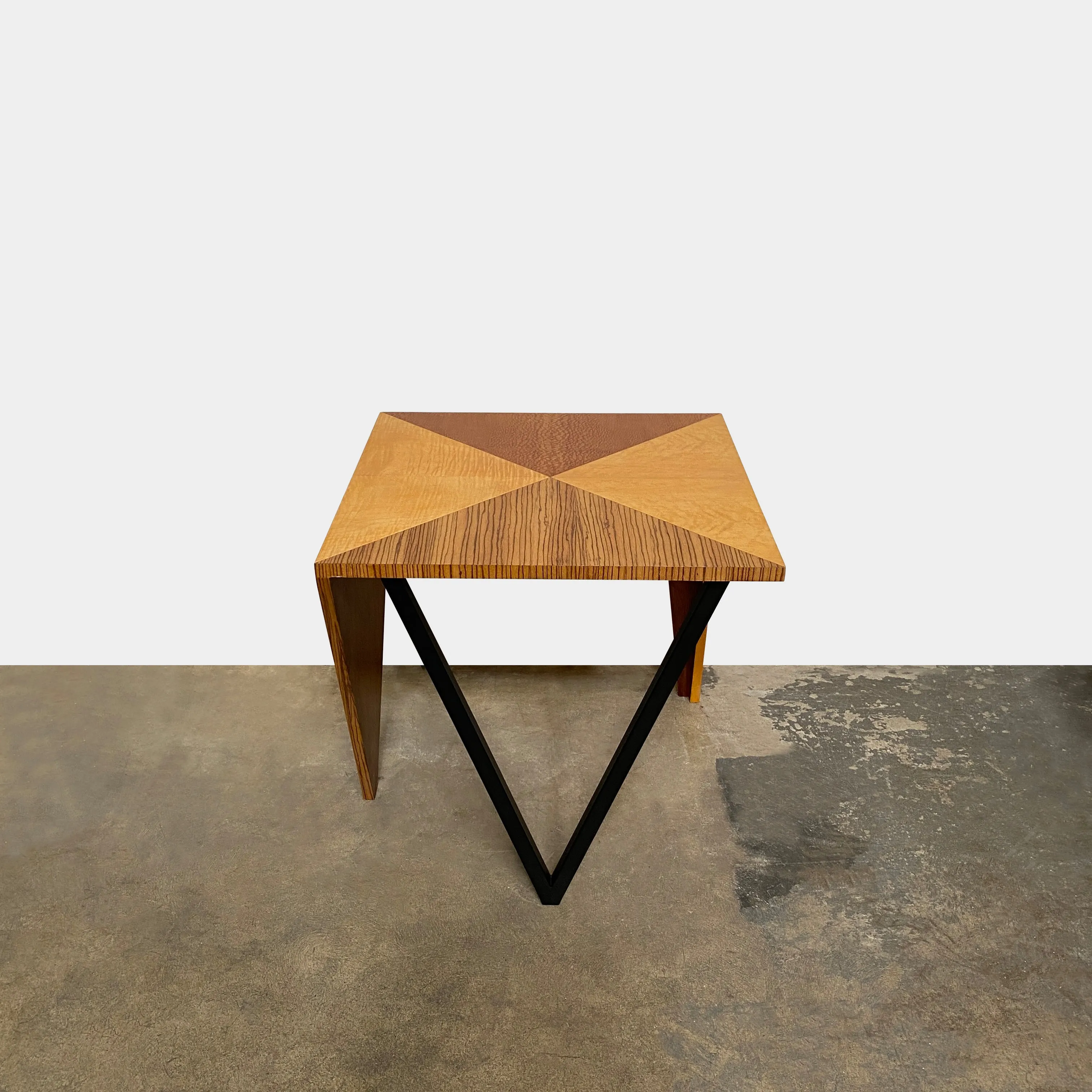 Wood And Metal Side Table With Triangle Theme